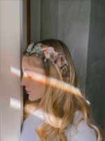 BACKSTAGE CLIPS in Rainbow Hearts - Image 5