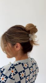 Daisy Clip in Pearl - Image 5