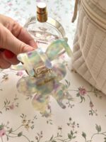 Daisy Clip in Edem - Image 7