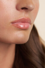Plump & Glow Lip Jelly in Miel - Image 12